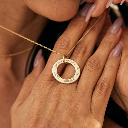 "Bond of Love" Personalisierte Familienkette mit Gravur - SEVOLY